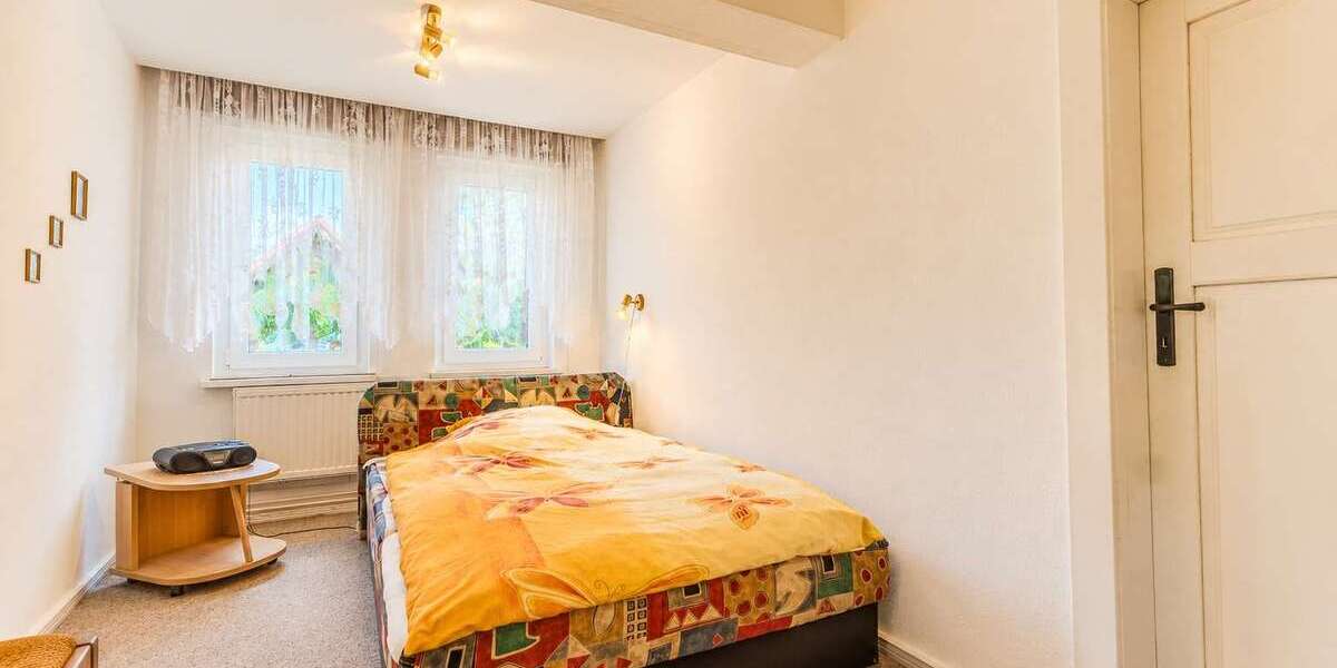 Schlafzimmer (OG)